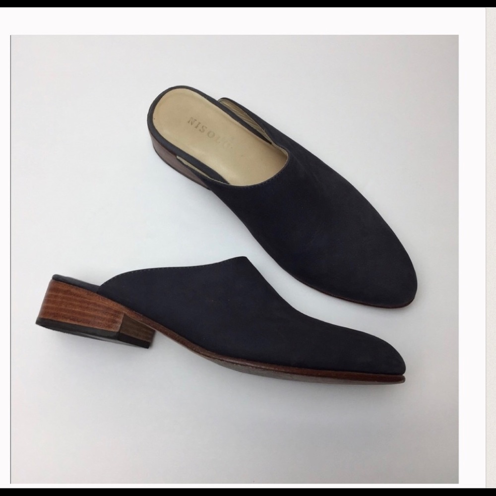 Nisolo size 7 grey/navy Mariella mule